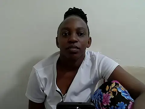 Snapshot of lizbela1 chatting on 07-17-26, 04:56 lizbela1 online show from 07-17-26, 04:56