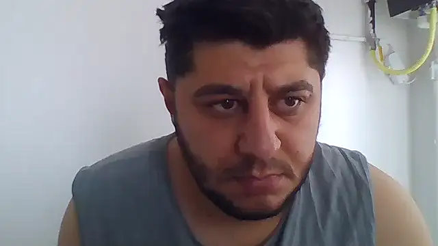 Snapshot of erkekkkadam chatting on 09-20-25, 07:20 erkekkkadam online show from 09-20-25, 07:20