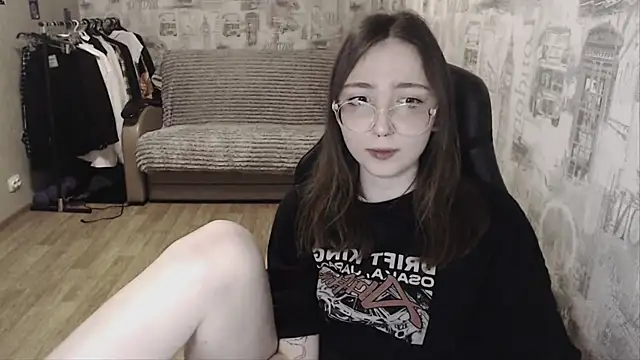 AmeliaKamishiro online show from 01-17-25, 03:22