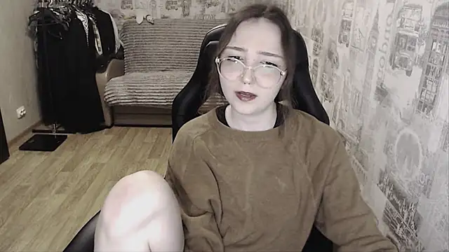 AmeliaKamishiro online show from 01-28-25, 05:46