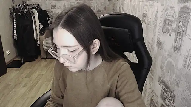 AmeliaKamishiro online show from 02-23-25, 09:05