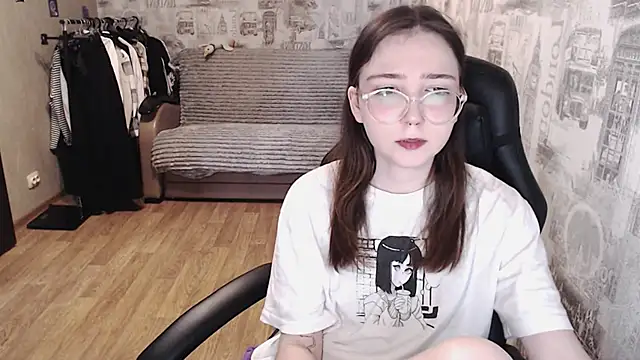 AmeliaKamishiro online show from 03-20-25, 01:48