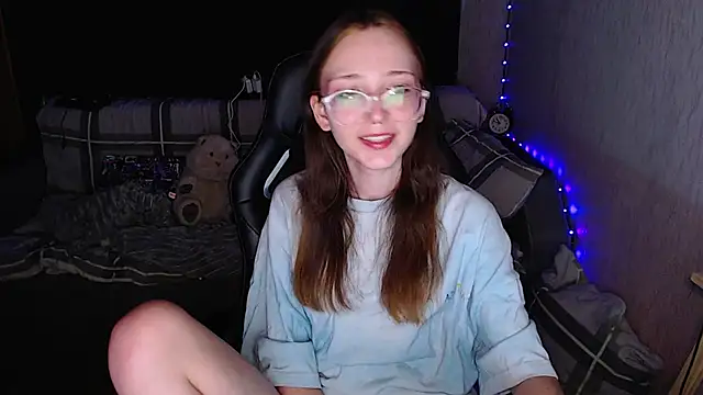 AmeliaKamishiro online show from 10-17-25, 10:12