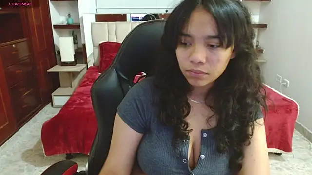 laureentt  online show from 02-05-25, 03:34