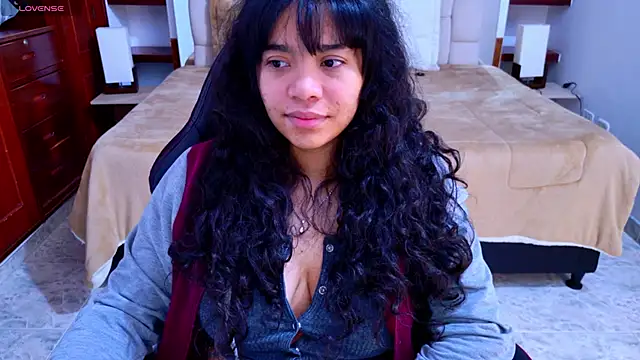 laureentt  online show from 10-14-25, 03:07