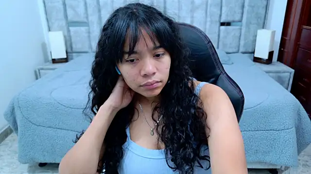 laureentt  online show from 02-16-26, 03:24