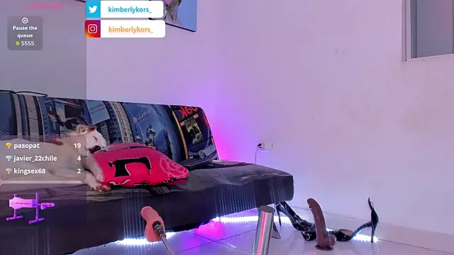 Snapshot of Kimberlykors chatting on 11-22-25, 11:09 Kimberlykors online show from 11-22-25, 11:09