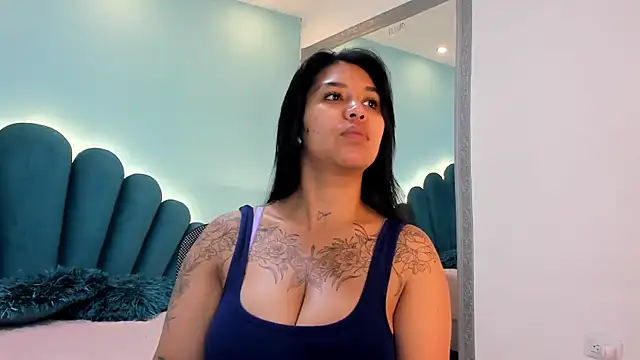 sharlott18 online show from 01-12-26, 12:43