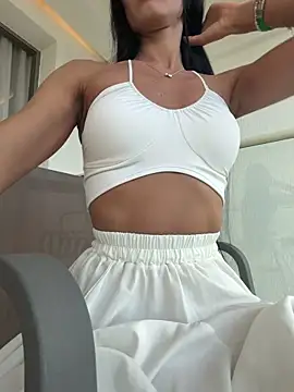 Snapshot of Miss_Flexi_fit chatting on 06-20-26, 04:21 Miss Flexi fit online show from 06-20-26, 04:21