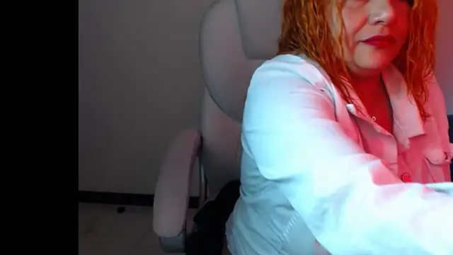 MariaJoseBarraza online show from 10-11-25, 05:55