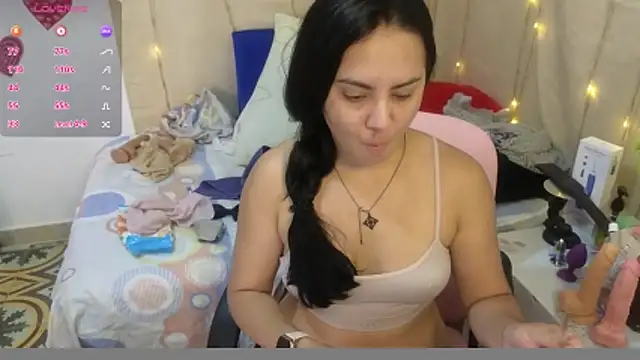 lovely trix online show from 03-31-26, 03:12