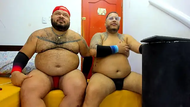 Snapshot of Latino_bigcock chatting on 10-03-25, 01:57 Latino bigcock online show from 10-03-25, 01:57