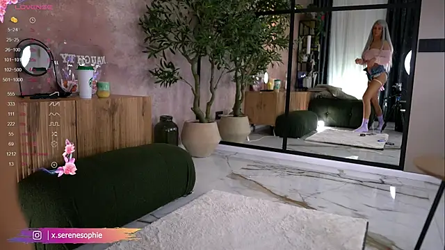Serene Sophiex online show from 09-28-25, 08:25