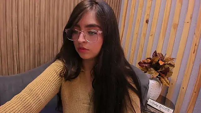 Eva Macalliter online show from 02-13-25, 02:45