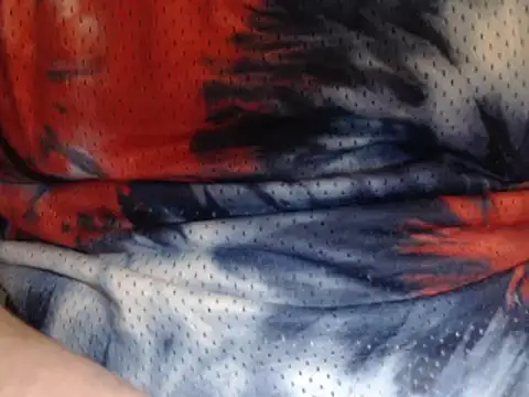 Snapshot of LatinoSized chatting on 12-28-24, 03:48 LatinoSized online show from 12-28-24, 03:48