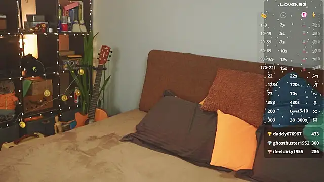 Snapshot of bananya_kitty chatting on 03-22-26, 10:46 bananya kitty online show from 03-22-26, 10:46