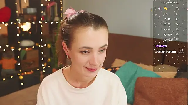 Snapshot of bananya_kitty chatting on 04-14-26, 09:04 bananya kitty online show from 04-14-26, 09:04