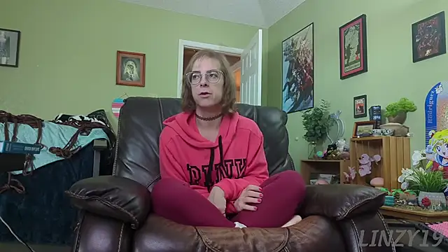 Linzy 19 online show from 01-18-25, 04:31