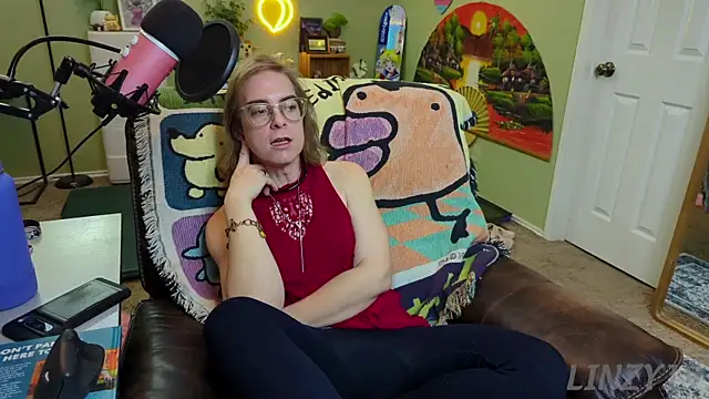 Linzy 19 online show from 02-05-25, 12:31