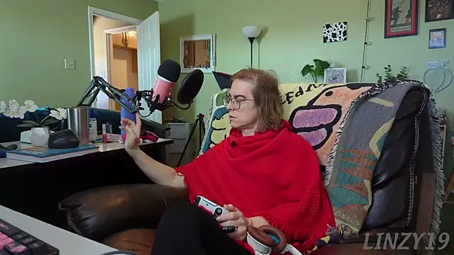 Linzy 19 online show from 03-05-25, 07:38