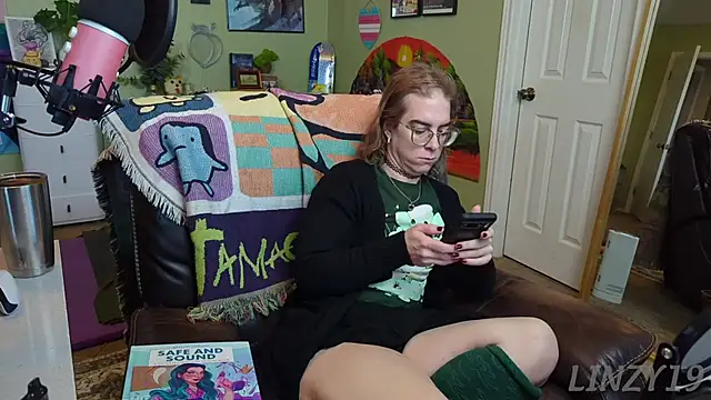 Linzy 19 online show from 03-12-25, 02:12