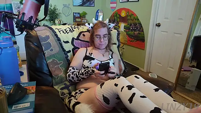 Linzy 19 online show from 03-13-25, 02:33