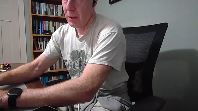 jiggy77777 online show from 02-15-26, 09:44