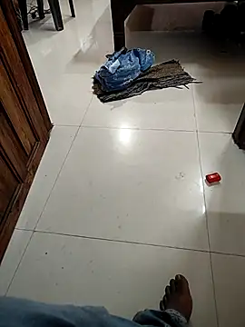 COUPLLE VILLAGE online show from 12-04-25, 02:54