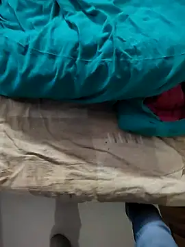 COUPLLE VILLAGE online show from 12-23-25, 05:38