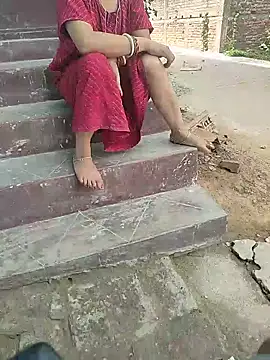 Snapshot of COUPLLE_VILLAGE chatting on 05-25-26, 04:40 COUPLLE VILLAGE online show from 05-25-26, 04:40