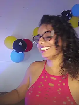 Snapshot of Alizon_1 chatting on 06-18-26, 06:56 Alizon 1 online show from 06-18-26, 06:56