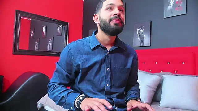 Thiagogomez online show from 03-08-25, 12:30