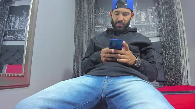 Thiagogomez online show from 03-20-25, 12:22