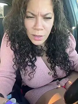 Snapshot of Bigbuttbrooklynn chatting on 02-04-25, 11:38 Bigbuttbrooklynn online show from 02-04-25, 11:38