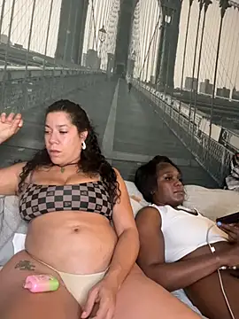 Snapshot of Bigbuttbrooklynn chatting on 02-24-25, 10:59 Bigbuttbrooklynn online show from 02-24-25, 10:59