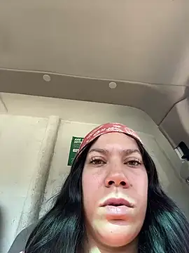 Snapshot of Bigbuttbrooklynn chatting on 03-22-25, 04:37 Bigbuttbrooklynn online show from 03-22-25, 04:37