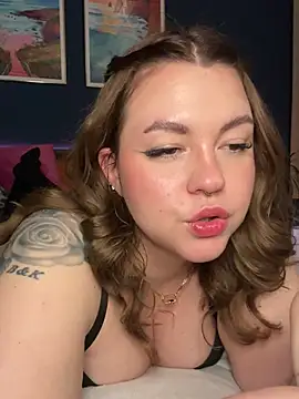 VictoriaLaFleur online show from 02-17-25, 09:19