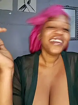 Snapshot of Toya_P chatting on 06-22-26, 07:16 Toya P online show from 06-22-26, 07:16