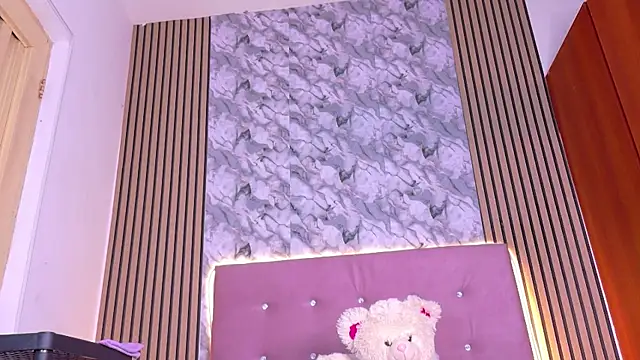 Snapshot of choco_dessert_ chatting on 05-31-26, 05:37 choco dessert online show from 05-31-26, 05:37