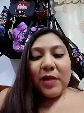 Snapshot of aniv96 chatting on 10-31-25, 01:17 aniv96 online show from 10-31-25, 01:17