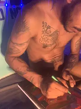 Snapshot of Antonio_shower_time chatting on 01-15-25, 05:40 Antonio shower time online show from 01-15-25, 05:40