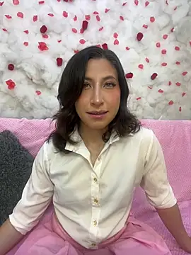 Snapshot of SkarletJhonson_ chatting on 01-15-26, 05:01 SkarletJhonson online show from 01-15-26, 05:01