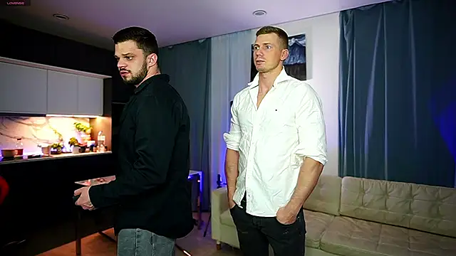 Snapshot of Georgearmwrestler chatting on 11-02-25, 05:15 Georgearmwrestler online show from 11-02-25, 05:15