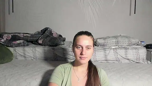 HarleyDeess online show from 11-17-25, 03:01