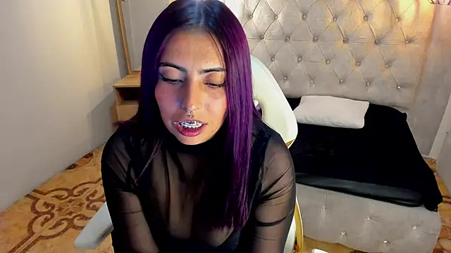 Alice Laurentt online show from 01-23-25, 09:18