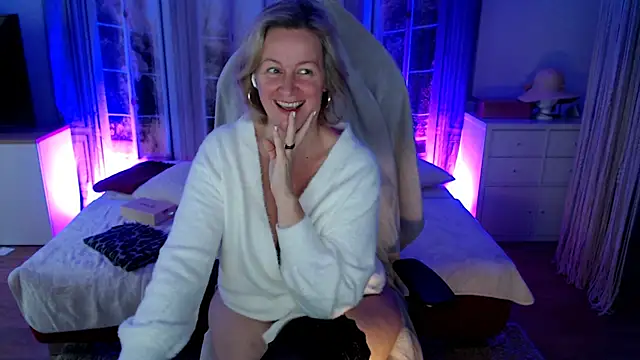 MarleneBloem online show from 11-14-25, 09:52