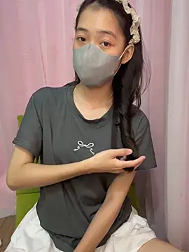 Snapshot of DA-EUN chatting on 09-30-25, 03:44 DA-EUN online show from 09-30-25, 03:44