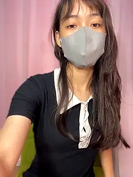 Snapshot of DA-EUN chatting on 10-16-25, 02:23 DA-EUN online show from 10-16-25, 02:23