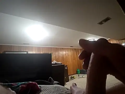 Travislovescum online show from 11-18-25, 03:12