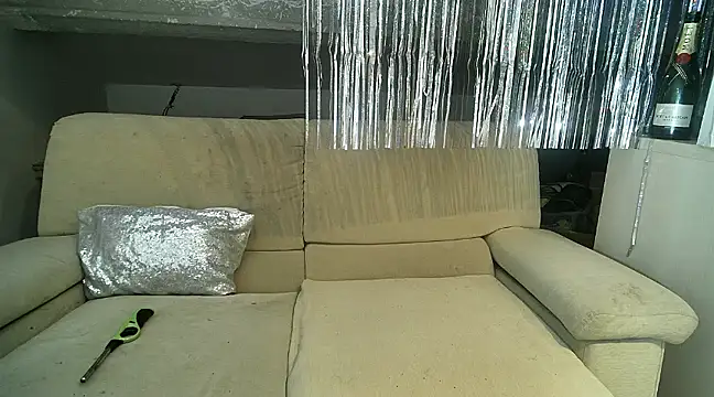 Snapshot of xxxlecram chatting on 01-11-25, 09:04 xxxlecram online show from 01-11-25, 09:04